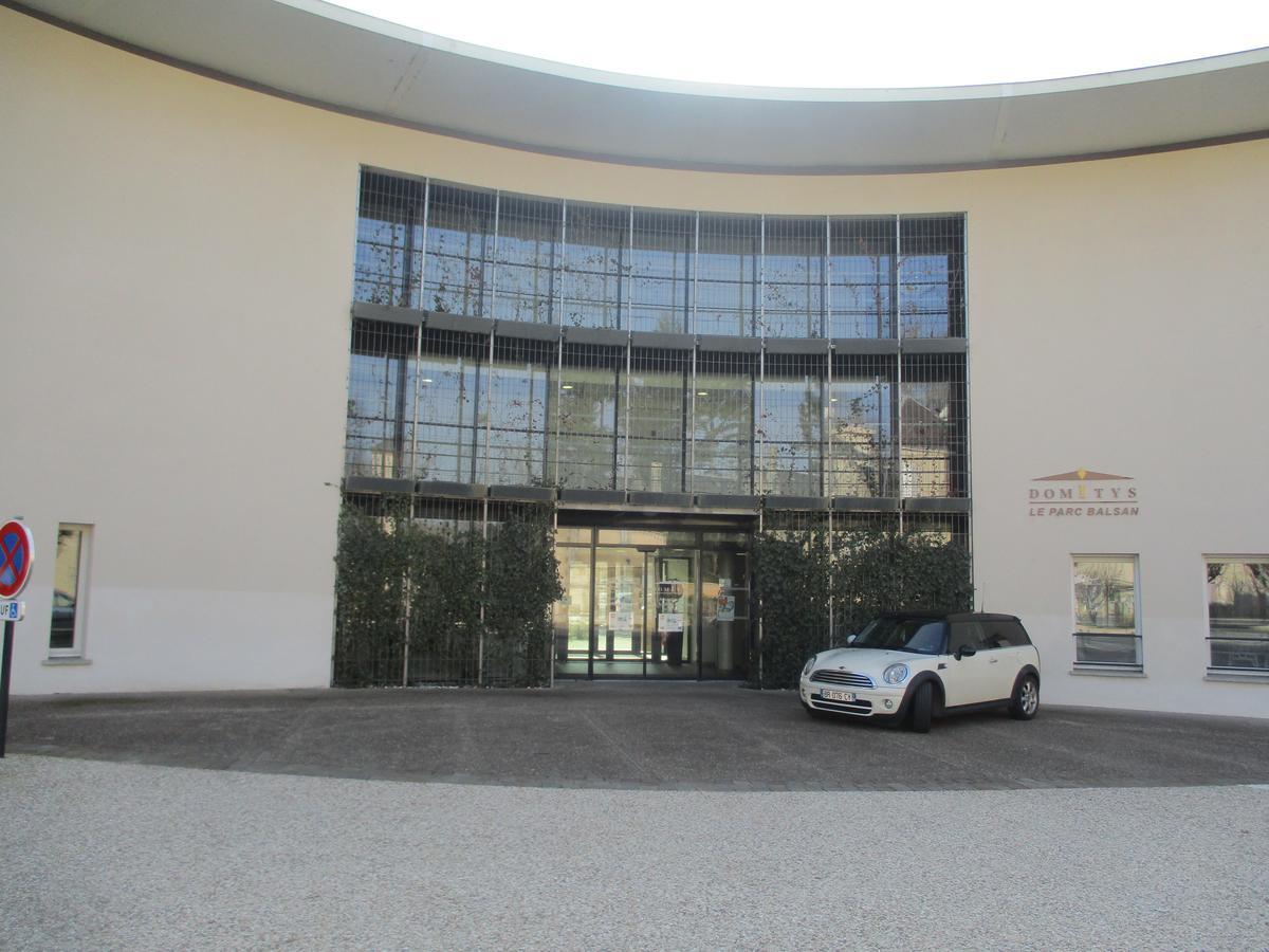 Domitys Le Parc Balsan Aparthotel Châteauroux Exterior foto
